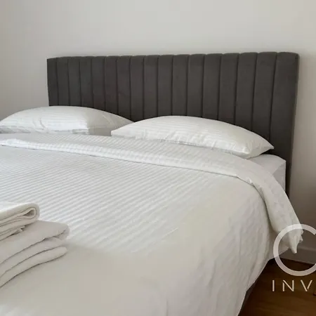 Luxury Two-bedroom Waves *