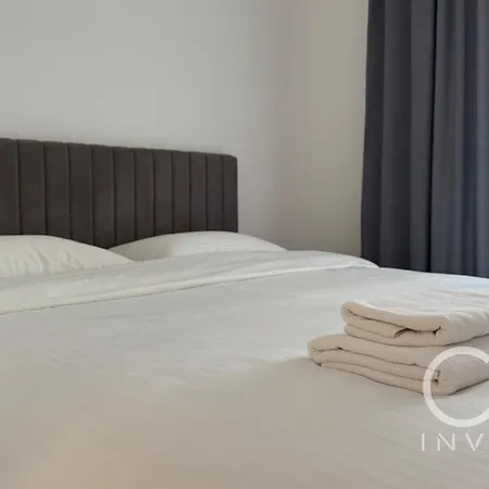 Luxury Two-bedroom Waves Daire